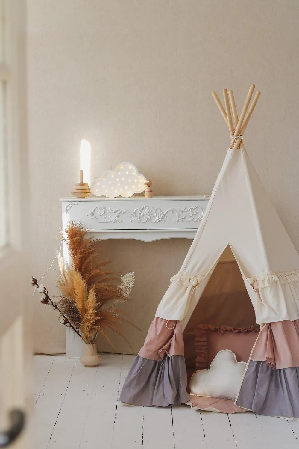Powder Frills Teepee Tent with Frills